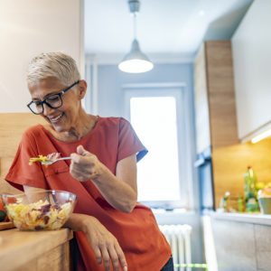 woman-following-diet-tips