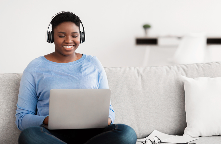 woman listening to podcasts