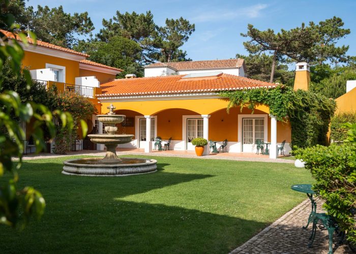 A view outdoors at Longevity Senses Cascais